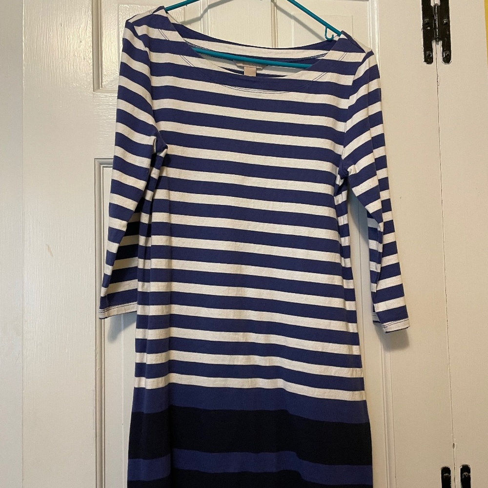 Banana Republic Striped dress
Excellent condition size medium.